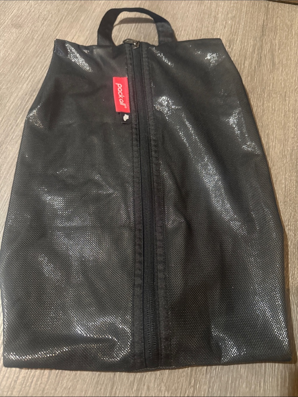 PackIt Black Shoe Bag with Zipper Closure